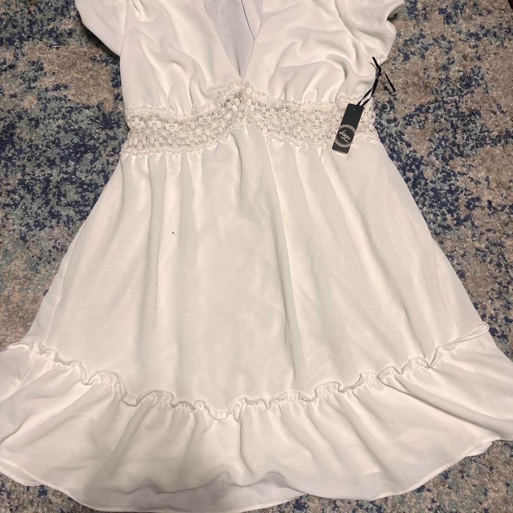 Liberty Love White Ruffle Hem Dress - Size XL (NWT)